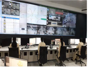 स्मार्ट सिटी लिमिटेड रायपुर ने शहर में इंटीग्रेटेड ट्रैफिक मैनेजमेंट सिस्टम के तहत सीसीटीवी कैमरा स्थापित किया गया है।