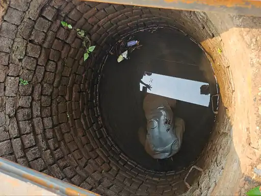 भिलाई : रबर फैक्ट्री के कुँए में मिली गार्ड की लाश , 70 साल की उम्र में काम कर रहा था बुजुर्ग