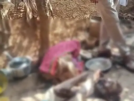 CG CRIME NEWS: अज्ञात व्यक्ति ने की बुजुर्ग की हत्या, घर में खून से लथपथ पड़ी मिली लाश 