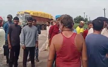 Bilaspur News : नेशनल हाईवे पर अज्ञात वाहन ने फिर 16 मवेशियों को कुचला, 15 की मौके पर मौत; 20 दिन में 50 से अधिक गायों की गई जान