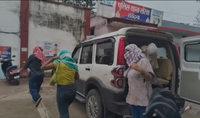 Bilaspur Spa Center Raid: स्पा सेंटर की आड़ में देह व्यापार, पुलिस ने मारा छापा, 6 लड़कियों को पकड़ा