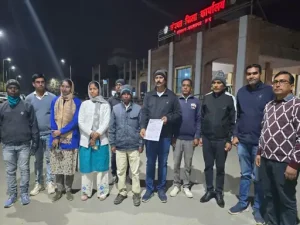 CG Breaking: 9 महीने की प्रेग्नेंट टीचर को जड़े थप्पड़, प्रिंसिपल ने पेट में घूंसे मारे