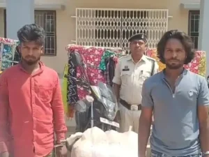 फेरीवाले बनकर गांजा तस्करी