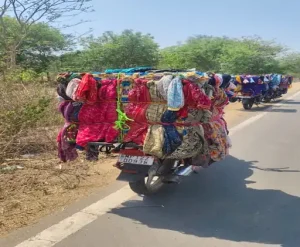 फेरीवाले बनकर गांजा तस्करी