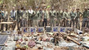 CG Naxal Operation: नक्सालियों का हथियार कारखाना ध्वस्त, जंगल में छिपाकर रखे थे भारी मात्रा में हथियार Image 2026 05 28T231734.976 1024x576 1 300x169