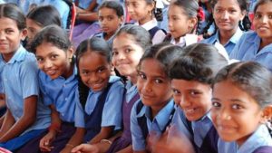 CG School Uniform: सरकारी स्कूलों के छात्रों के लिए खुशखबरी, एक साथ मिलेंगे 2 यूनिफॉर्म