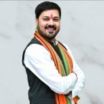 Raipur News: धरसीवां विधानसभा क्षेत्र की जनता को बेहतर और सुलभ स्वास्थ्य सुविधाएं उपलब्ध कराने की दिशा में क्षेत्रीय विधायक अनुज शर्मा के प्रयास सफल हुए हैं। लंबे समय से चिकित्सकों की कमी से जूझ रहे सामुदायिक स्वास्थ्य केंद्रों को अब नए डॉक्टरों की सौगात मिली है।