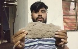 Raipur News: PM आवास हो रहे है जर्जर, कब ढह जायेंगे कोई गारंटी नहीं; घटिया क्वालिटी के मटेरियल से हुआ निर्माण ?