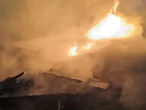 Dhamtari Fire: टायर दुकान में भीषण आग, मशीनें समेत सबकुछ जलकर राख
