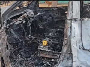 Koriya Murder: भाजपा नेता को फॉर्च्यूनर में जिंदा जलाया, भाई समेत 3 घायल Image 30 8 300x225