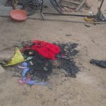CG News: छत्तीसगढ़ के बिलासपुर जिले में एक महिला को उसके पति द्वारा जिंदा जलाने की कोशिश किए जाने का मामला सामने आया है। आरोप है कि पति ने पत्नी के चरित्र पर संदेह करते हुए उस पर पेट्रोल डालकर आग लगा दी। महिला गंभीर रूप से झुलस गई है और उसका अस्पताल में उपचार जारी है। घटना के बाद आरोपी पति फरार हो गया। मामला पचपेड़ी थाना क्षेत्र का है।