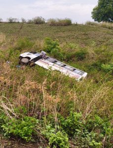 CG Bus Accident: खाई में गिरी बस, यात्रियों में मची चीख-पुकार