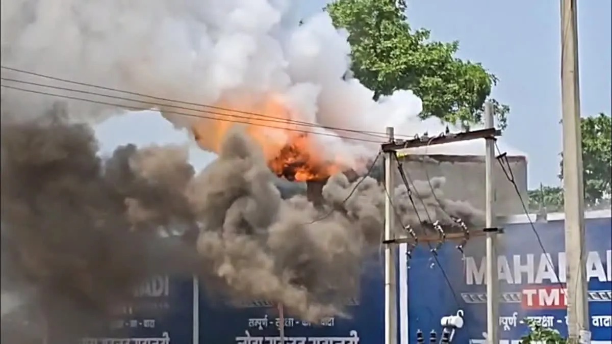 korba Fire: पटाखा गोदाम में भीषण आग, धमाकों से दहला इलाका