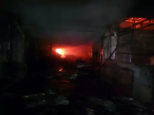 Bilaspur Fire: बाजार में लगी भीषण आग, साइकिल स्टोर समेत 4 दुकानें जलकर खाक