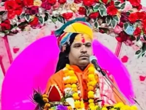 CG News: छत्तीसगढ़ के महासमुंद जिले में खुद को ज्योतिषाचार्य बताने वाले चर्चित 'चावल वाले बाबा' उर्फ नरेंद्र नयन शास्त्री को पुलिस ने दुष्कर्म के आरोप में गिरफ्तार किया है। आरोपी पर एक महिला ने इलाज और दर्द दूर करने का झांसा देकर दुष्कर्म करने का आरोप लगाया है। मामला बागबाहरा थाना क्षेत्र का है। पुलिस ने आरोपी को गिरफ्तार कर न्यायिक प्रक्रिया के तहत जेल भेज दिया है।