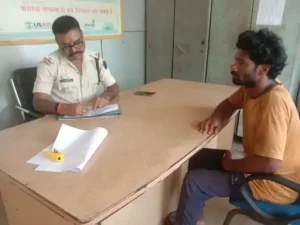 CG Mobile Battery Blast: मोबाइल बैटरी ब्लास्ट से मासूम की मौत, चेहरा-सीना-पेट और हाथ बुरी तरह झुलसा CG Mobile Battery Blast: मोबाइल बैटरी ब्लास्ट से मासूम की मौत, चेहरा-सीना-पेट और हाथ बुरी तरह झुलसा