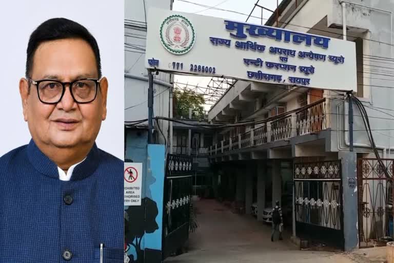 Raipur News: छत्तीसगढ़ के कांग्रेस नेता रामगोपाल अग्रवाल की मुश्किलें लगातार बढ़ती जा रही हैं। आर्थिक अपराध अन्वेषण ब्यूरो (EOW) ने शनिवार को उन्हें रायपुर की विशेष अदालत में पेश किया। अदालत ने कोल लेवी घोटाले में उनकी पुलिस रिमांड 22 जुलाई तक बढ़ा दी है। इसी दौरान EOW ने उन्हें शराब घोटाला मामले में भी गिरफ्तार कर लिया। वहीं ओवरटाइम घोटाले में पूछताछ की अनुमति भी अदालत से मिल गई है।