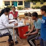 CG Malaria Case: छत्तीसगढ़ के कांकेर जिले में मलेरिया के अचानक बढ़ते मामलों ने स्वास्थ्य विभाग और जिला प्रशासन की चिंता बढ़ा दी है। बीते दो दिनों में सरकारी छात्रावास में रहने वाले 2 छात्रों की मलेरिया से मौत हो गई है। वहीं दूसरे छात्रावास के 11 छात्रों की जांच रिपोर्ट मलेरिया पॉजिटिव आई है। इसके बाद स्वास्थ्य विभाग ने प्रभावित क्षेत्रों में विशेष निगरानी शुरू कर दी है।