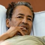 CG News: दिल्ली के जंतर-मंतर में चल रहे आंदोलन के समर्थन में छत्तीसगढ़ के किसान भी सड़कों पर उतरे। भारतीय किसान यूनियन (टिकैत) के बैनर तले गरियाबंद जिले के फिंगेश्वर में किसानों ने मानव श्रृंखला बनाकर शांतिपूर्ण प्रदर्शन किया और राष्ट्रपति के नाम तहसीलदार को ज्ञापन सौंपा।