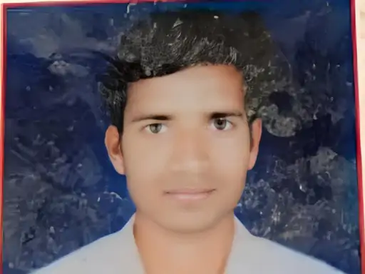CG Murder: छत्तीसगढ़ के बालोद जिले में नाबालिग बेटी से दूर रहने की हिदायत देने से नाराज युवक ने अपने साथियों के साथ मिलकर उसके पिता पर जानलेवा हमला कर दिया। गंभीर रूप से घायल पिता ने 8 दिन तक कोमा में रहने के बाद इलाज के दौरान दम तोड़ दिया। पुलिस ने मामले में हत्या की धारा जोड़ दी है।