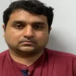 Raipur Fraud: रायपुर में कारोबार में साझेदारी और दोगुना मुनाफा दिलाने का झांसा देकर भाई पर अपनी बहन और जीजा से करीब 1.25 करोड़ रुपए की ठगी करने का आरोप लगा है। शिकायत के आधार पर तेलीबांधा थाना पुलिस ने धोखाधड़ी, कूटरचना और जालसाजी समेत विभिन्न धाराओं में मामला दर्ज कर जांच शुरू कर दी है।
