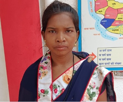 Abhanpur Murder: राजधानी रायपुर से लगे अभनपुर थाना क्षेत्र के ग्राम टोकरो में तालाब किनारे मिले चौकीदार परमेश्वर सिदार की हत्या के मामले का पुलिस ने 24 घंटे के भीतर खुलासा कर दिया है। पुलिस ने हत्या के आरोप में मृतक की पत्नी तिजियाबाई सिदार को गिरफ्तार कर न्यायिक रिमांड पर भेज दिया है।