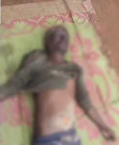 Koriya Murder: छत्तीसगढ़ के कोरिया जिले से एक सनसनीखेज मामला सामने आया है। चरित्र पर शक और अवैध संबंध के संदेह में हुए विवाद के दौरान एक व्यक्ति की मौत हो गई। घटना के बाद पुलिस ने मृतक की पत्नी को हिरासत में लेकर मामले की जांच शुरू कर दी है।