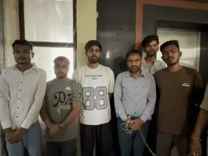 IGKV Paper Leak: रायपुर के इंदिरा गांधी कृषि विश्वविद्यालय (IGKV) के बीएससी कृषि फर्स्ट ईयर के प्लांट पैथोलॉजी और सेकंड ईयर के कीटशास्त्र विषय के पेपर लीक मामले में पुलिस ने प्रोफेसर समेत 6 आरोपियों को गिरफ्तार किया है। मामले में दो आरोपी अभी फरार हैं। यह पूरा मामला तेलीबांधा थाना क्षेत्र का है।