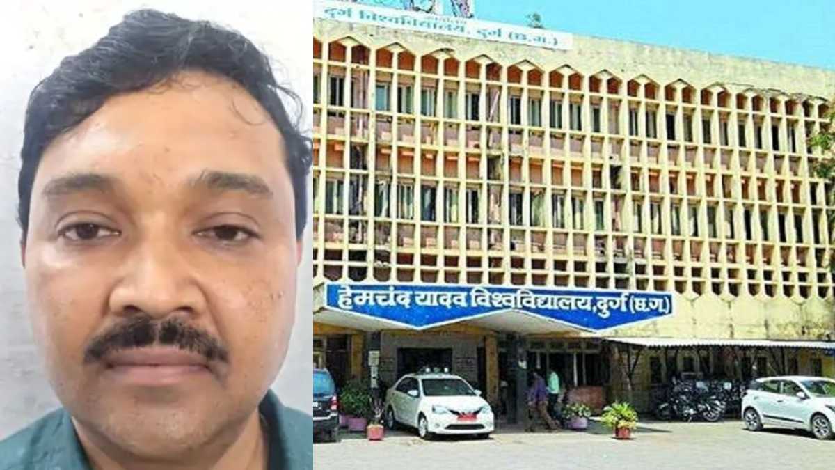CG News: दुर्ग जिले में हेमचंद यादव विश्वविद्यालय के कुलसचिव भूपेन्द्र कुमार कुलदीप को महिला कर्मचारी के वेतन में 1 लाख 49 हजार 384 रुपये के कथित गबन के मामले में मोहन नगर पुलिस ने गिरफ्तार किया है। पुलिस ने उनके खिलाफ भारतीय न्याय संहिता की धारा 316(4) के तहत मामला दर्ज कर आगे की कार्रवाई शुरू कर दी है।