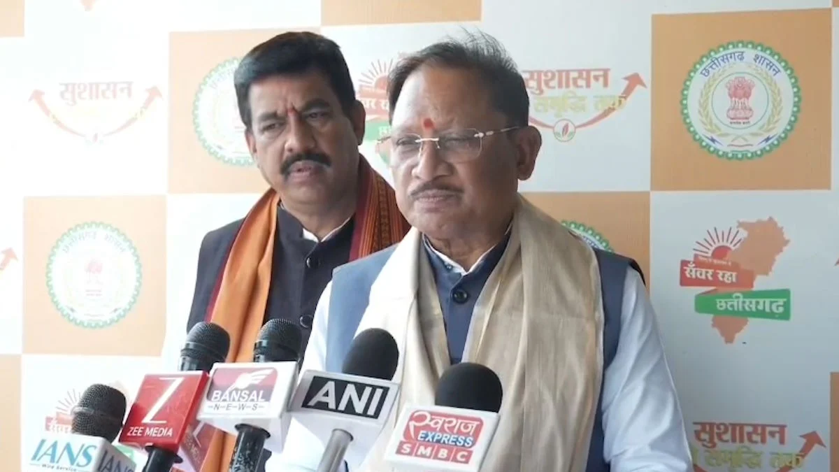 CG News: छत्तीसगढ़ में लगातार हो रही बारिश और बाढ़ जैसी स्थिति के बीच मुख्यमंत्री विष्णुदेव साय ने फसल नुकसान झेल रहे किसानों को राहत का भरोसा दिया है। उन्होंने कहा कि जिन किसानों की फसल और संपत्ति को नुकसान हुआ है, उसका सर्वे कराया जाएगा। आकलन पूरा होने के बाद पात्र किसानों को नियमानुसार मुआवजा दिया जाएगा।