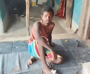 Gariaband News: रायपुर के बाल गोपाल अस्पताल से लापता हुआ गरियाबंद जिले का युवक पीतम यादव करीब 10 दिन बाद घायल हालत में अपने घर लौट आया है। युवक ने अपहरण कर बंधक बनाने और मारपीट करने का आरोप लगाया है। मामले में परिजनों और ग्रामीणों ने पुलिस से जांच कर आरोपियों के खिलाफ कार्रवाई की मांग की है।