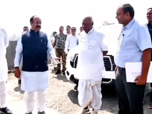 CG News: पुल पर निकले सरिए देख भड़के डिप्टी CM अरुण साव, बोले- क्या हादसे